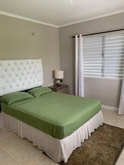 Apartament Amikae'S Kingston