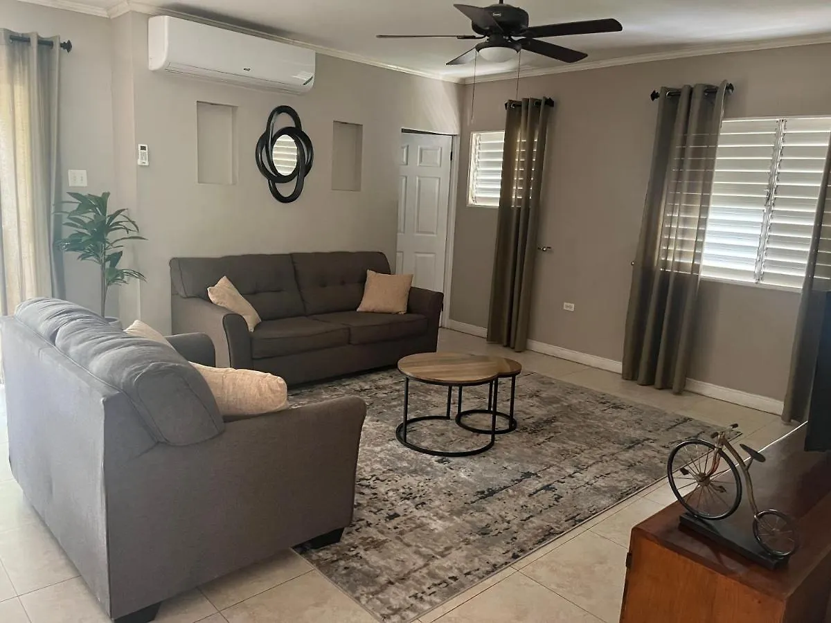 Apartament Amikae'S Kingston
